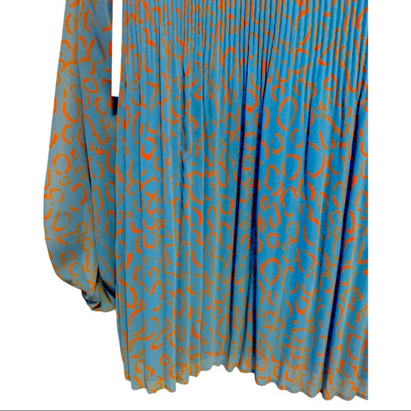 NWT Nine West Pleated V-Neck Top - Balloon Sleeves Animal Print Work Going Out - Picture 9 of 12